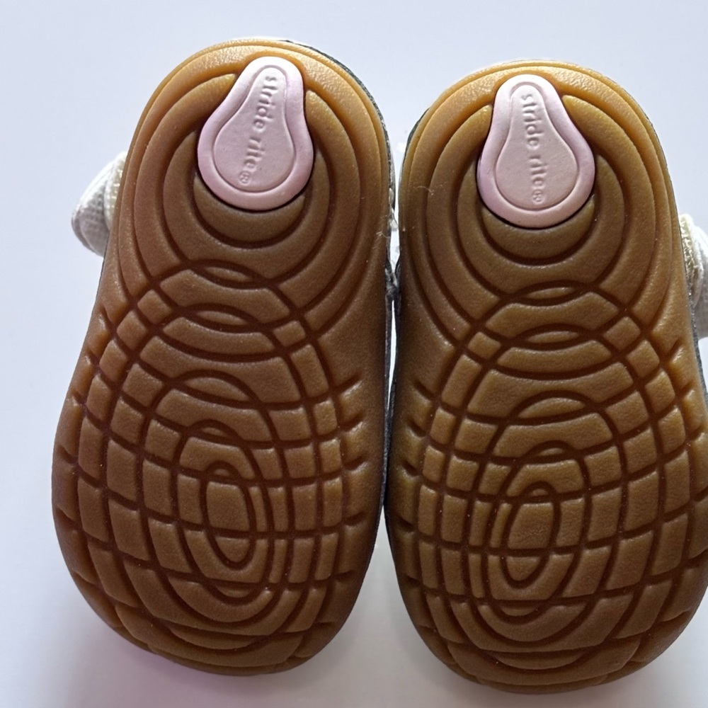 STRIDE RITE SHOES - Picture 10 of 11